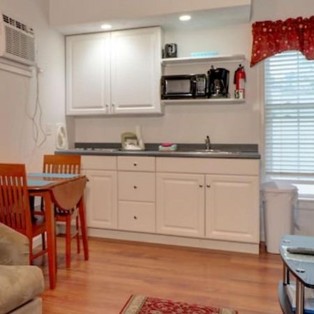 Carriage House Motel Cottages & Suites Веллс Екстер'єр фото
