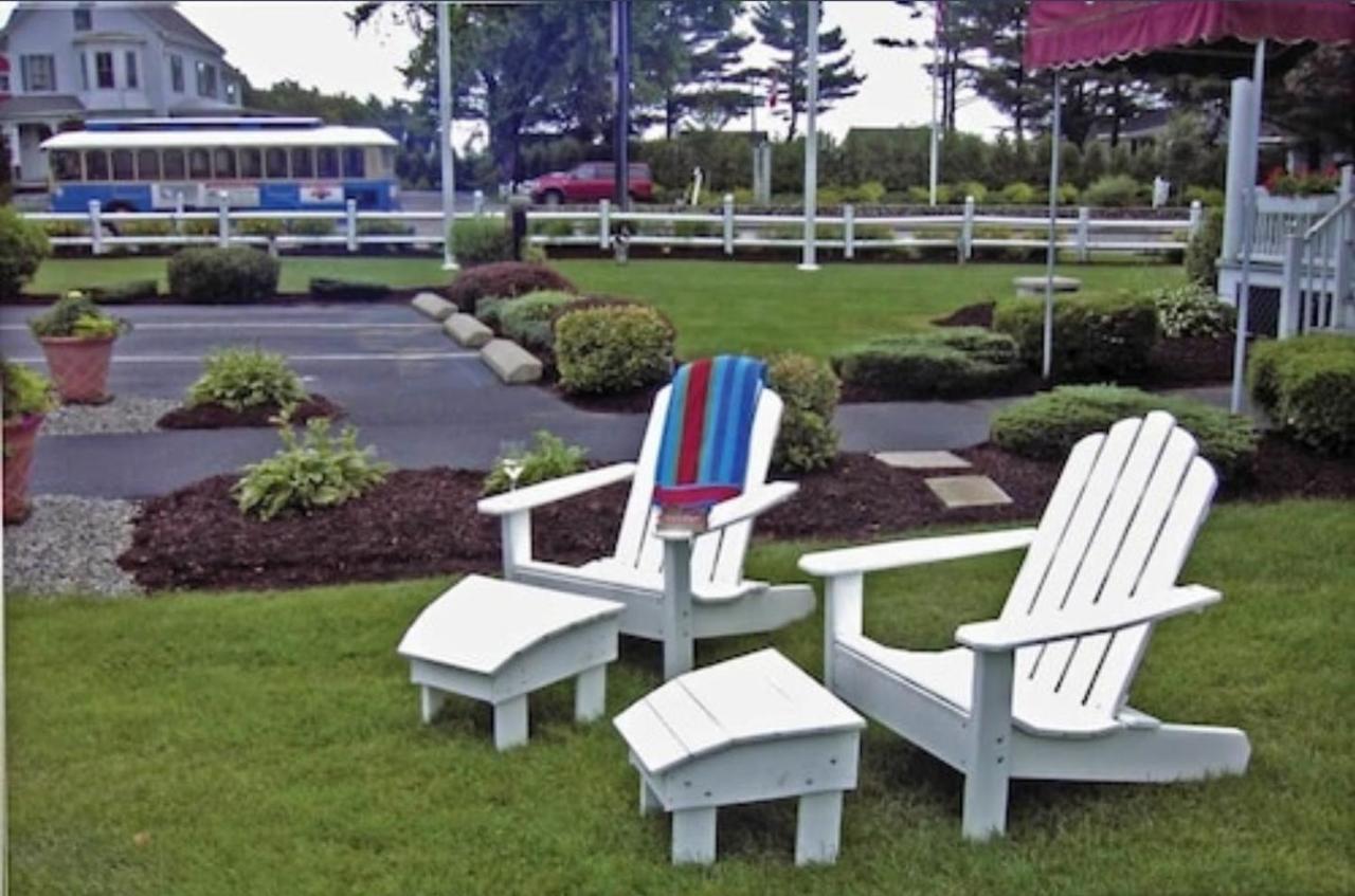 Carriage House Motel Cottages & Suites Веллс Екстер'єр фото