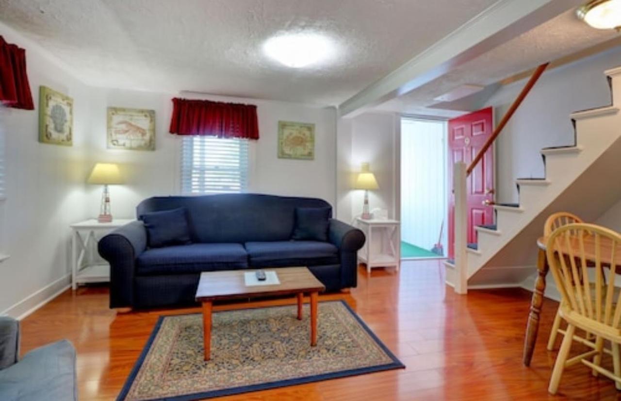 Carriage House Motel Cottages & Suites Веллс Екстер'єр фото
