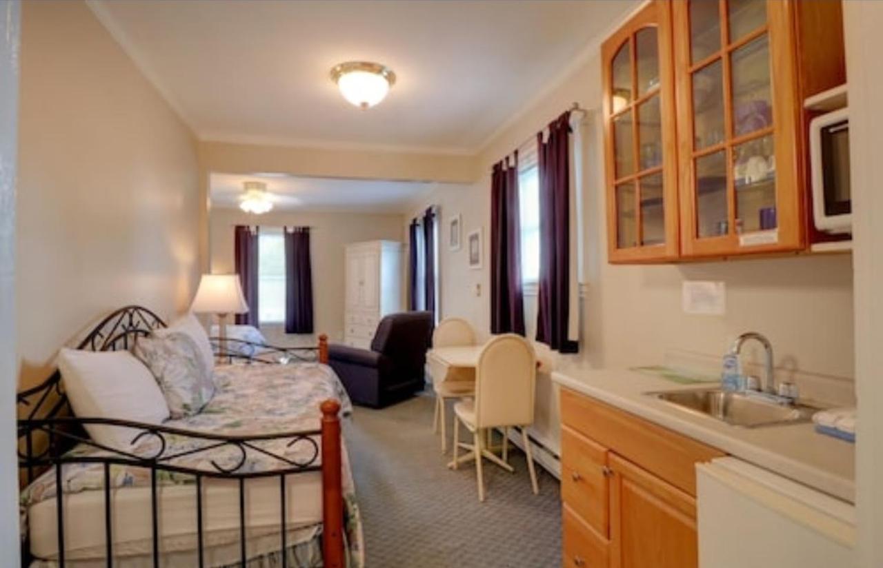 Carriage House Motel Cottages & Suites Веллс Екстер'єр фото